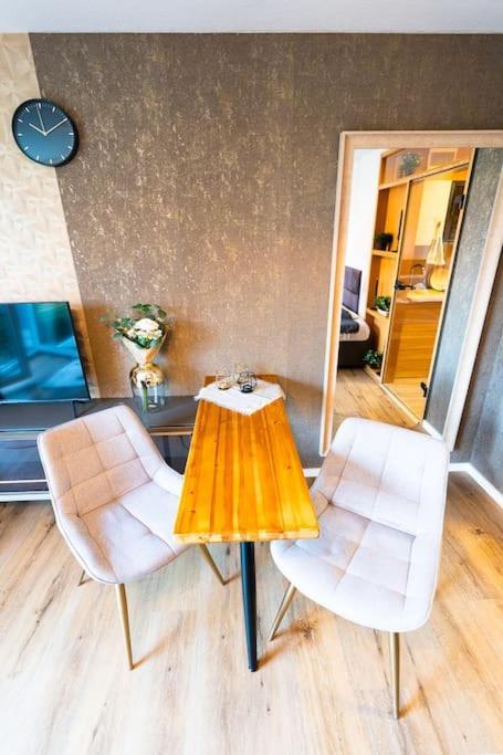 Golden Nugget Inkl Wlan, Parkplatz Apartment Детмолд Екстериор снимка