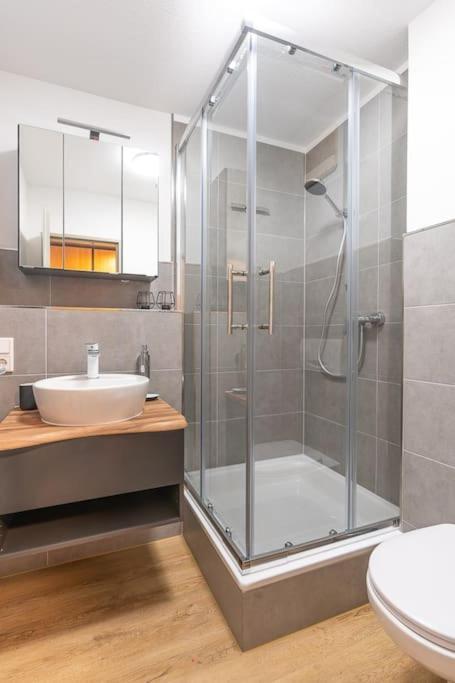 Golden Nugget Inkl Wlan, Parkplatz Apartment Детмолд Екстериор снимка